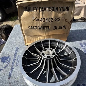 NOS Rear Mag Wheel Harley FLT FXRT Enclosed Chain 1982-83 OEM Tour Glide FLHS - Picture 1 of 13