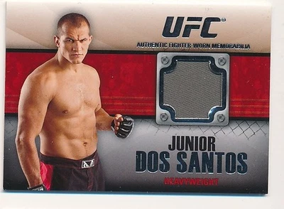JUNIOR DOS SANTOS 2011 TOPPS UFC #FR-JDS JERSEY PATCH MINT - Image 1 of 2