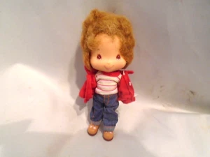 Vintaqge Strawberry Shortcake Doll - Picture 1 of 2
