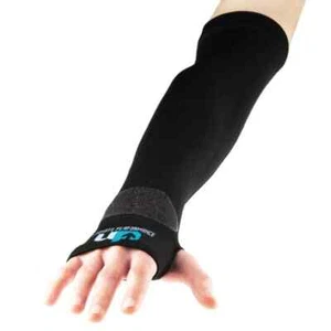 40% OFF Ultimate Performance Runners Arm Sleeve Wrist Warmer Guantlet RRP£17 - Picture 1 of 1