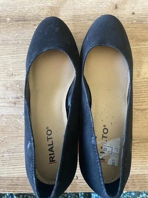 Zapato de cuña grueso punta redonda Rialto negro talla 7  Foto 1 de 4