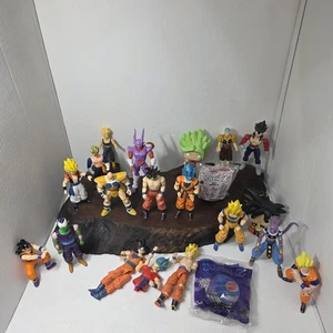 Dragon Ball Z Action Figuren Konvolut 21 Teile gemischt Jahre DBZ Burger King Teile - Bild 1 von 22