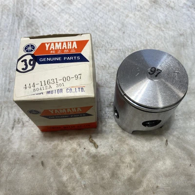 Nuevo de Lote Antiguo Yamaha 1974-75 DT125 Pistón Diámetro Estándar 444-11631-00-97 #BF3-30 Foto 1 de 4