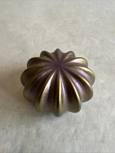 Robert Held Art Glass Sea Urchin Paperweight Iridescent Ocean Coastal Purple - Picture 1 of 11