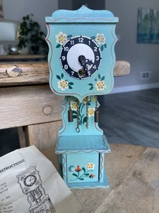 RELOJ DE TRABAJO ALEMÁN ARTESANAL VINTAGE 8" pintado a mano 1:6 miniatura casa de muñecas - Imagen 1 de 15
