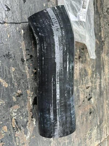 01-28096-002 Intercooler Hose Left Side, 80 Psi Operating Pre for Freightliner - Imagen 1 de 2