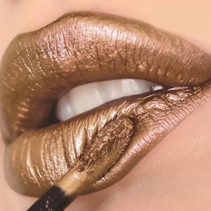 Metallic Texture Diamond Lipgloss Glitter Eyeshadow Dual-Purpose (10ml) - Bild 1 von 13