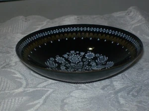 VINTAGE ENAMEL RING DISH FOLK ART DESIGN 1960'S BY EVA SCHERTER AUSTRIA - Picture 1 of 2