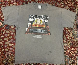 Camiseta De Colección Y2K Dicks Last Resort Ayudando a la Gente Estupida Raza Papá Divertida Talla L - Imagen 1 de 24