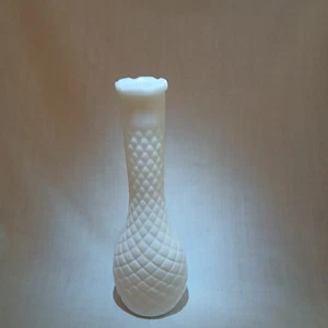 Vintage Milk Glass Diamond Pattern White Bud Vase 8 3/4 Inch Tall Rare Style - Picture 1 of 10