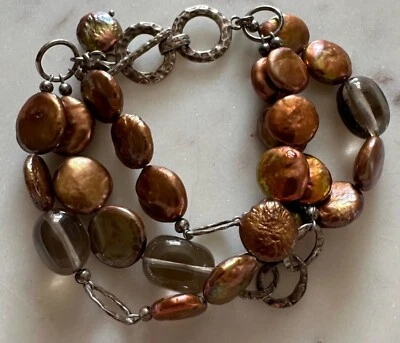 Pulsera de plata de ley de cuarzo ahumado con perlas moneda de bronce silpada de tres hilos  Foto 1 de 2