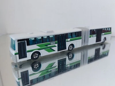 Long Tomica n°L4 Volvo Bus en blanc fabriqué au Japon - Photo 1/4