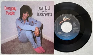 JOAN JETT & THE BLACKHEARTS 'Everyday People' 1984 Dutch 7" vinyl - Foto 1 di 1