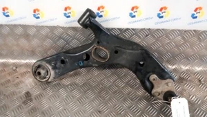 Suspensions avant Wishbone Dx. 4806842060 TOYOTA Rav série 4 4a hybride (09/1 - Photo 1/3