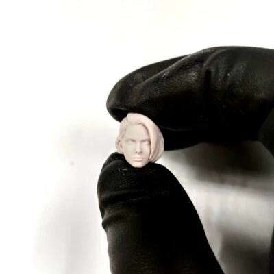 1/24 Scale Resident Evil Jill Valentine Head Sculpt Unpainted Fit 2.5" Figure - Image 1 of 3