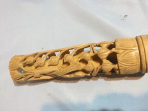 ägyptisches Weibchen aus Holz handgeschnitzt in Ranken - Bild 1 von 7