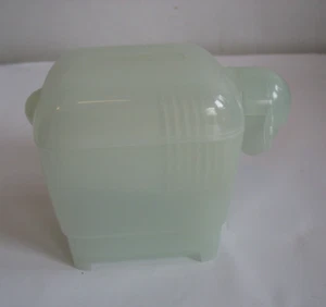 Monkey Business plastic sheep container box Vanity storage Dolica made in Israel - Picture 1 of 6