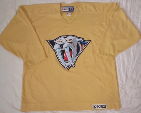 Vintage CCM NHL Nashville Predators Alternate Mustard Cat Logo Hockey Jersey XL Cover
