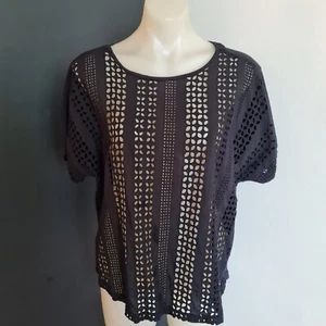 Women's size 16 'EMERSON' Gorgeous black broderie cotton top - EUC - Picture 1 of 7