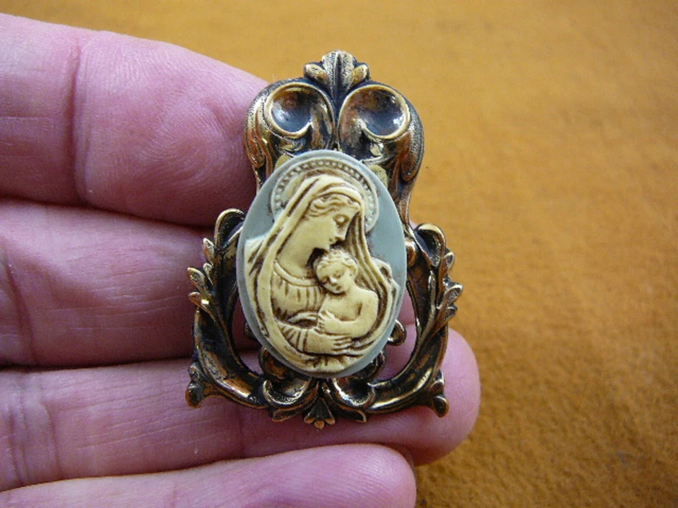 (CS13-14) MADONNA María bebé Jesús blanco roto gris ovalado camafeo prendedor colgante joyería Foto 1 de 1