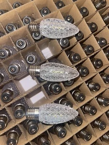New 100 Pcs Brightown Bulbs - Pure White - Strawberry Shape - C9 E17 - 30 Lumens - Picture 1 of 13