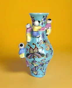 Vintage Keramik Fruchtbarkeit Qinghua Vase, Schmetterlinge und kletternde Kinder 10" hoch - Bild 1 von 8