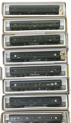 LARGE LOT OF 8 PIKO DR H0 TROLLEY / PASSENGER CARS - FREE SHIP - Image 1 of 4