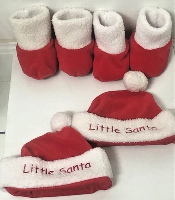 (2) Juegos de sombreros y zapatos Baby Gear Little Santa 0-3 meses en buen estado Foto 1 de 4