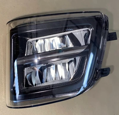 Conjunto de luces antiniebla ZKW LH - 756.01.000.02 - para BMW 740Li, 740i, 750i y más 2009-15 Foto 1 de 4