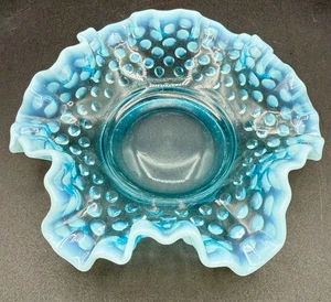 Vintage MCM Fenton Blue Opalescent Hobnail Ruffled Edge Glass Candy Trinket Dish - Picture 1 of 4