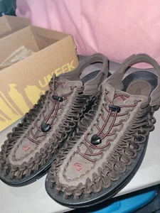 KEEN Uneek Hiking Water Outdoor Sandals Slip On Men’s US 13 brown EUC in box - Picture 1 of 7