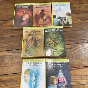 Nancy Drew Books 51-55 Plus 14 & 47 hardcover Mysteries - Foto 1 di 12
