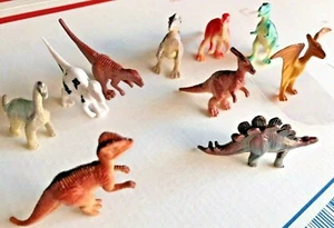 MINI VINYL DINOSAURS LOT OF 20 CARNIVALS, PARTY TOYS, FAVORS, CARNIVAL ITEMS - Picture 1 of 5