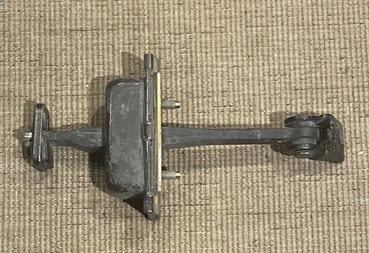 Parada de captura de puerta delantera izquierda/derecha Mercedes Benz OEM ML320 ML430 W163 A1637200116 Foto 1 de 1