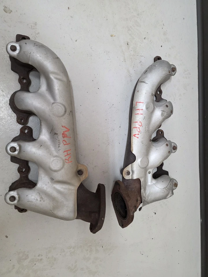 Caprice PPV 2013 6,0 L L LS3 cabezales Camaro SS OEM colectores de escape genuinos GM  Foto 1 de 4