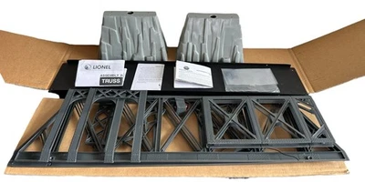 Lionel 6-12772 O Gauge Truss Bridge #318 with Flasher & Piers in Original Box - Image 1 of 4