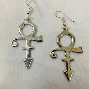 Prinz Symbol Ohrringe Hänger Tropfen Silber Musik Künstler Liebe *DEFEKT* 1,5 Zoll Neu - Bild 1 von 2