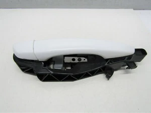 CITROEN C4 CACTUS 2014-18 OFFSIDE REAR EXTERIOR DOOR HANDLE (EWP WHITE)   O2490 - Picture 1 of 9