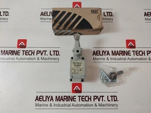 Hanyoung Nux HY-M908 Limit Switch Roller Lever - Picture 1 of 10