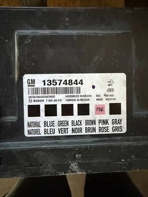 Módulo de control de carrocería OEM BCM compatible con 11 13 CRUZE EQUINOX TERRAIN SRX REGAL 13574844 Foto 1 de 3