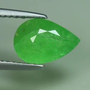 2.30 Cts_Loose Gemstone_100 % Natural Unheated Tsavorite Green Garnet_Kenya - Imagen 1 de 3