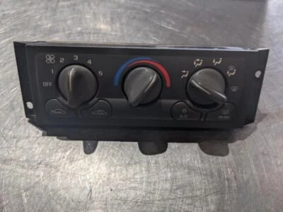 Pontiac Trans Sport 1997-1999 control de temperatura delantero Foto 1 de 4