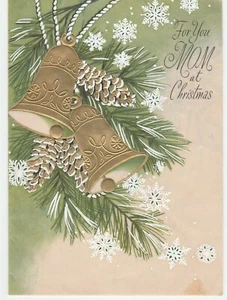 Tarjeta de Navidad vintage campanas doradas rama de pino copos de nieve para mamá artesanía oxidada años 60 - Imagen 1 de 3
