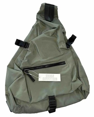 Bolso Bandolera Urban Outfitters City en Verde Oliva 20”x16”x6” con Correa Trasera NUEVO NUEVO CON ETIQUETAS Foto 1 de 4