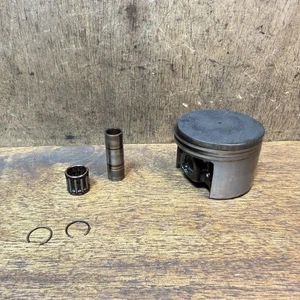 Stihl Original 026 MS260 Kolbenbaugruppe 44 mm - OEM gebraucht - 1121 030 2001 - Bild 1 von 17