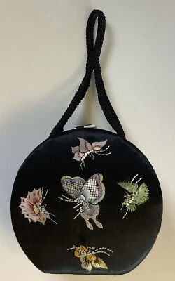 Bolso de cosméticos/joyería vintage satinado bordado mariposas Foto 1 de 4