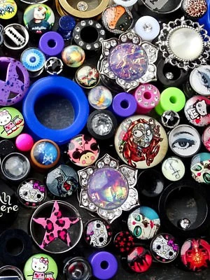 Piercing Tunnel Mix Set Paket Plug 10 Stück Acryl Stahl Holz Silikon Motiv Logo - Bild 1 von 4