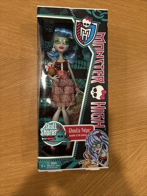 Muñeca Monster High Skull Shores Ghoulia Yelps Mattel W9181 2011 nueva en caja Foto 1 de 4