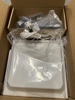 EXTREME NETWORKS ML-2452-SEC6M4-N30 POLARIZED PANEL ANTENNA DUAL - Image 1 of 4