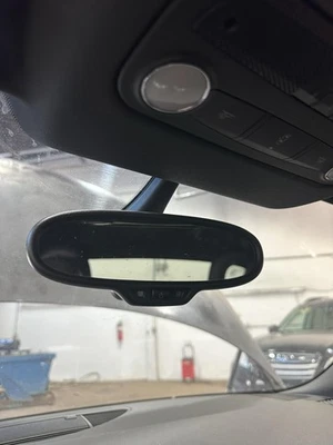 Used Front Center Interior Rear View Mirror fits: 2008 Audi TT w/automatic dimmi - Изображение 1 из 4